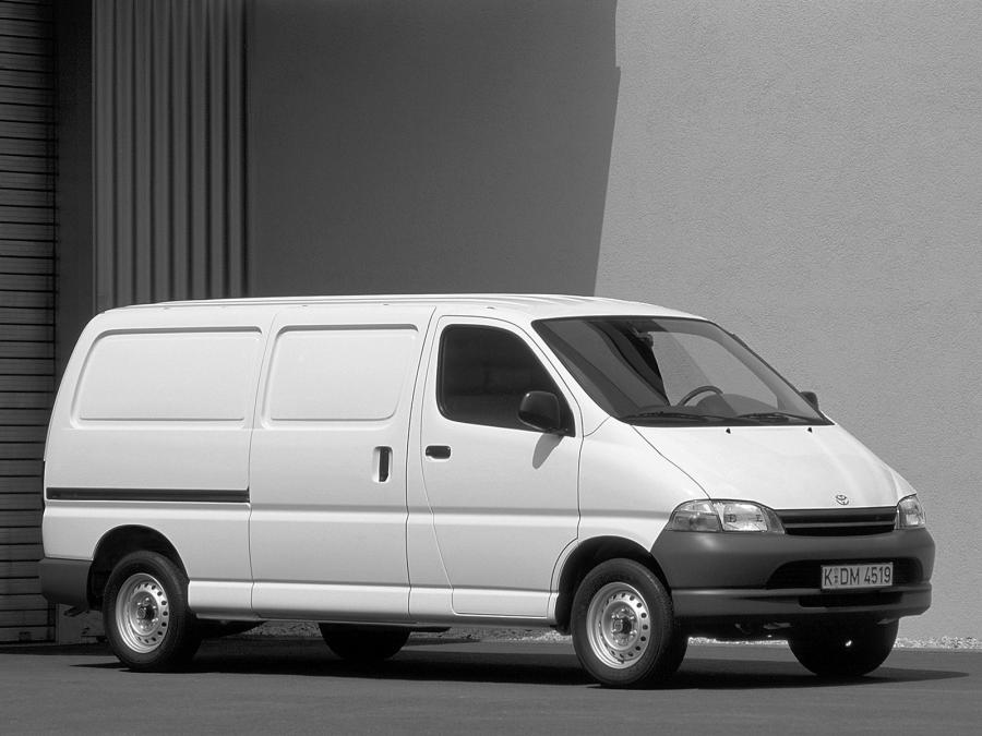  Toyota Hiace Van 1995 года  (фото 6 из 9)